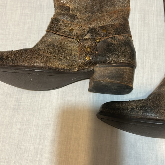 Flower Child Distressed Brown Leather Boots - Picture 8 of 9